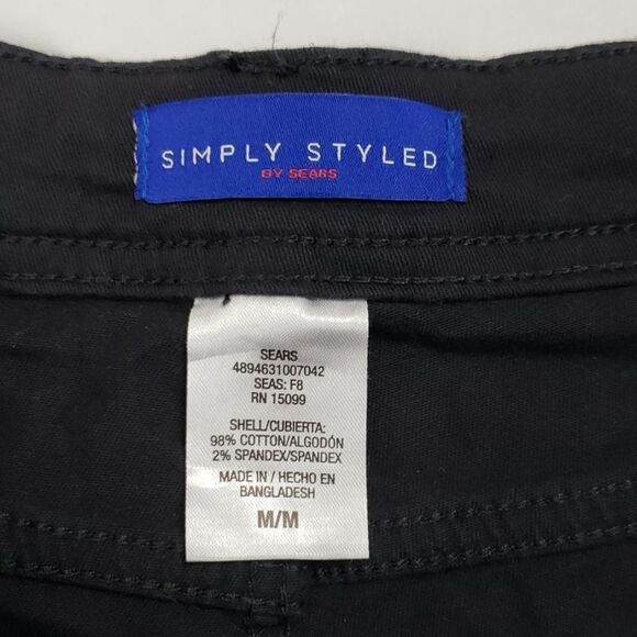 Simply styled raw edge slit knee skinny jean - Picture 7 of 8